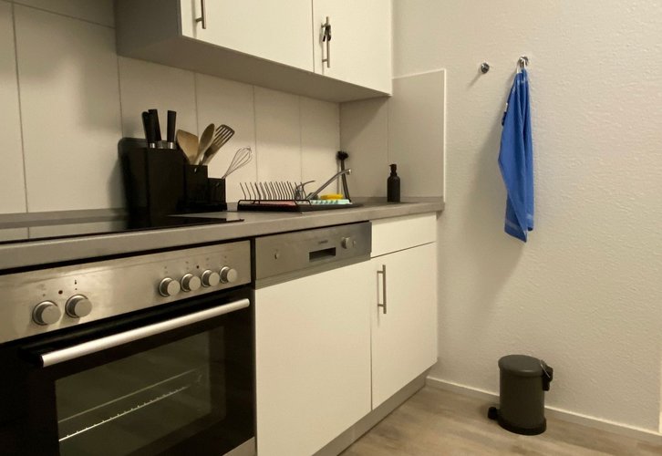 Gemütliches Zimmer in 3-er WG zu vermieten (Zimmer 6.2) Gemütliches Zimmer in 3-er WG zu vermieten (Zimmer 6.2)